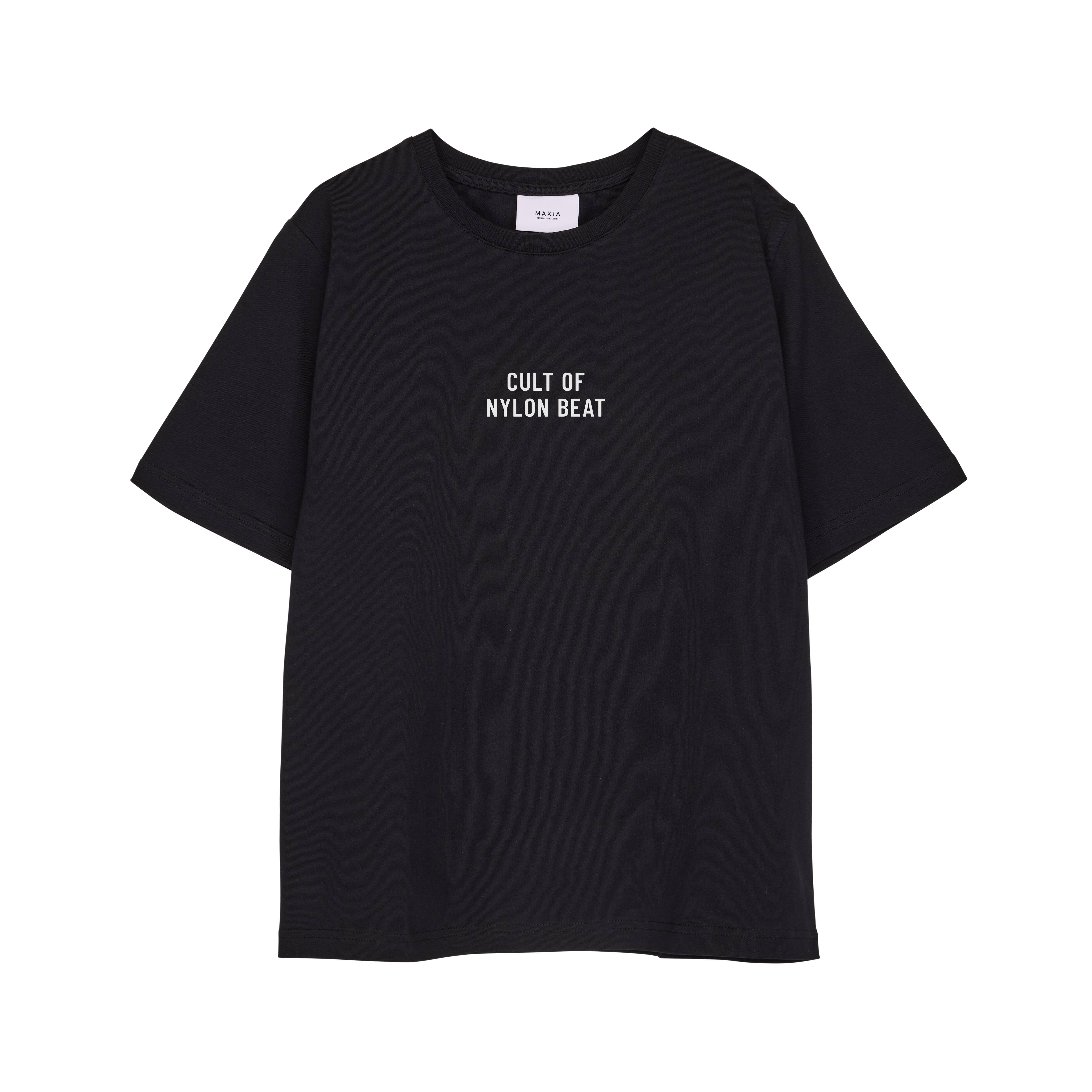 Makia x Nylon Beat t-paita Cult T-shirt, musta