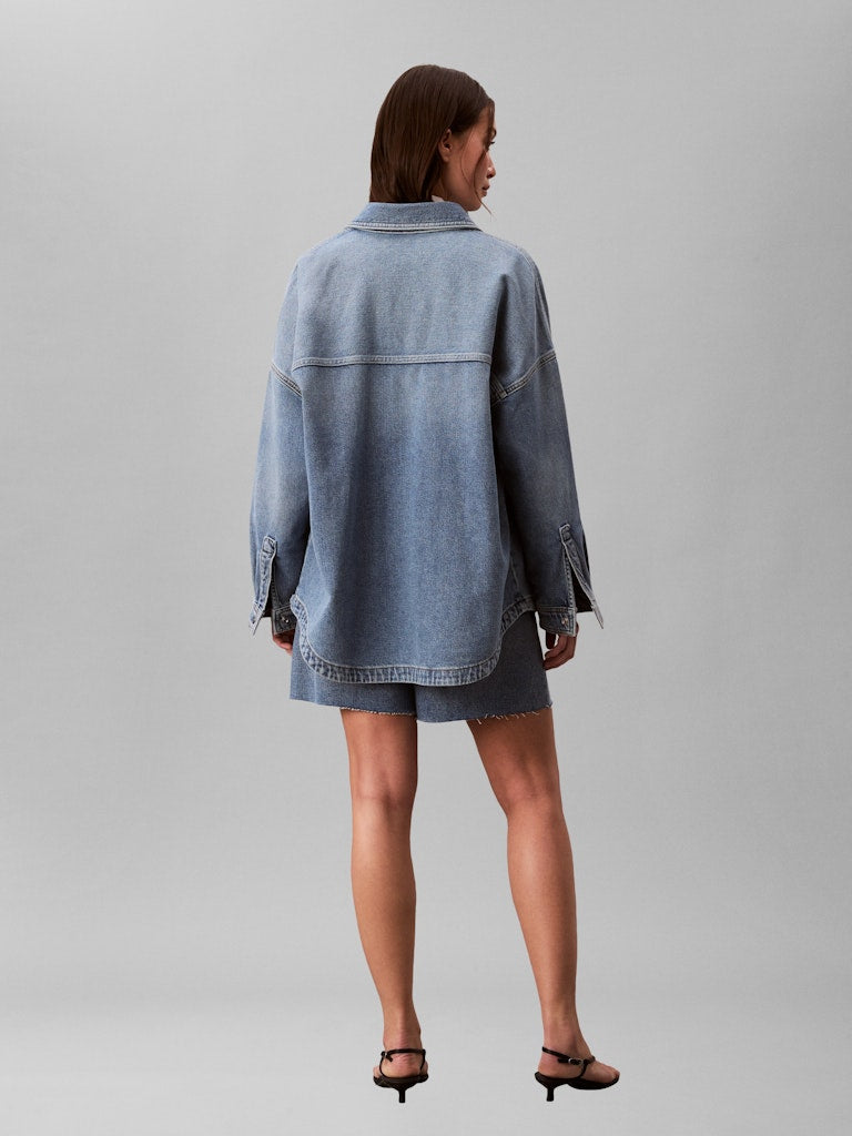Calvin Klein Jeans naisten farkkupaita DENIM BOYFRIEND SHIRT OVERNIGHT, sininen