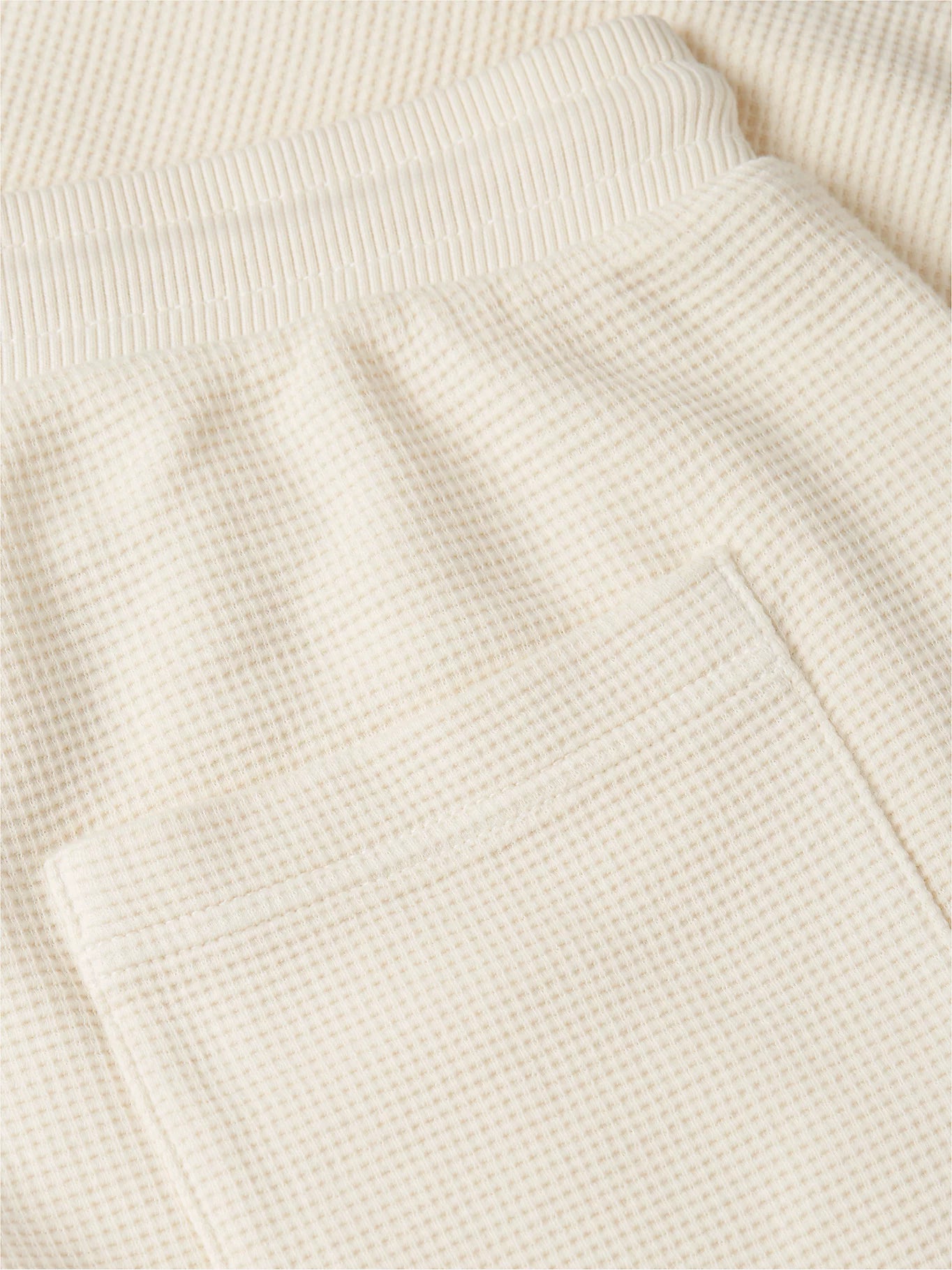Tommy Jeans miesten collegeshortsit Waffled Beach Short, kerma