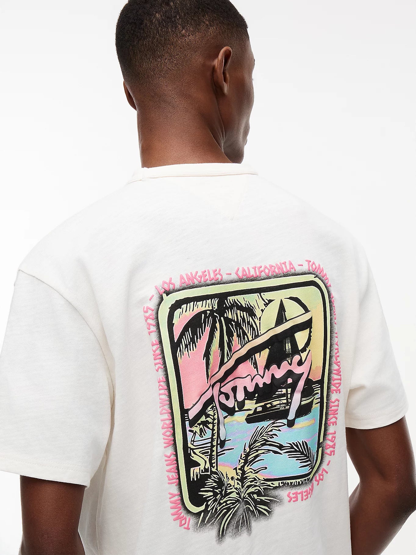 Tommy Jeans miesten t-paitaTJM Relax Novelty SS Tee, kerma