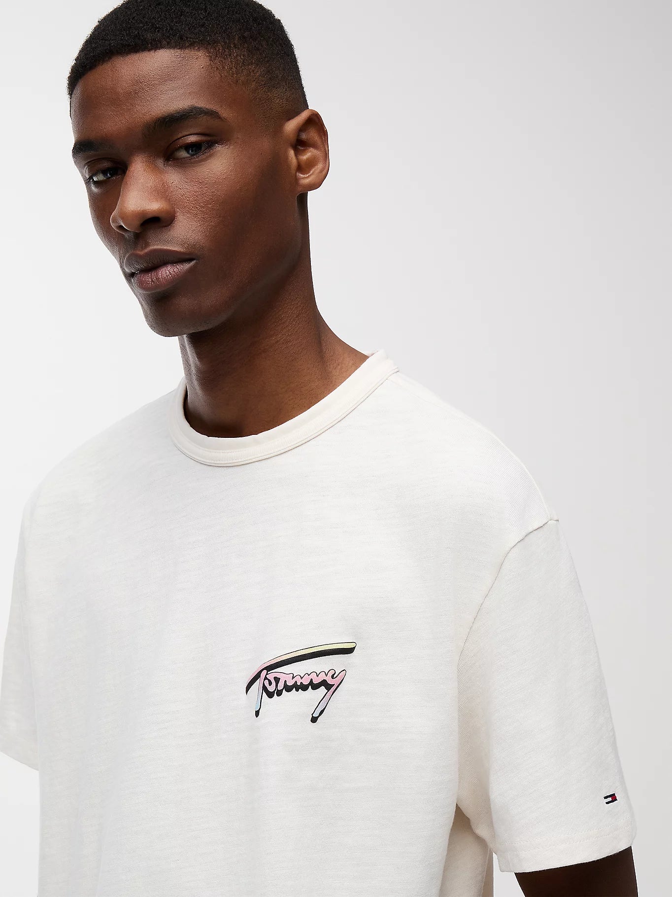 Tommy Jeans miesten t-paitaTJM Relax Novelty SS Tee, kerma