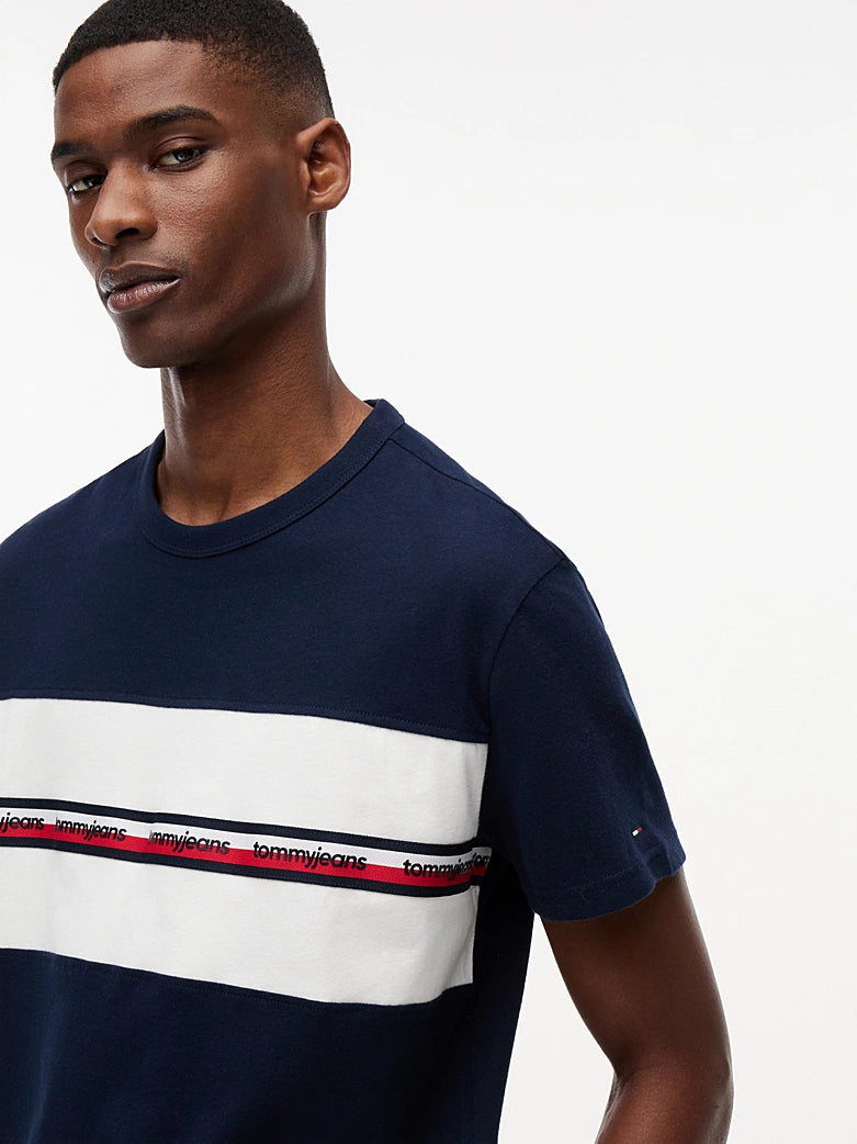 Tommy Jeans miesten t-paita Signature Logo Tape, tummansininen