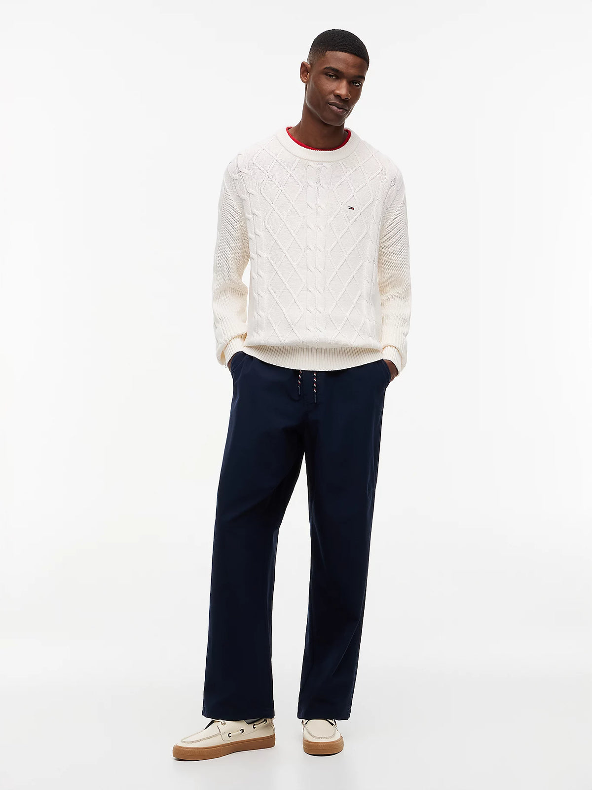 Tommy Jeans miesten neulepusero Regular Cable Knit Sweater, luonnonvalkoinen