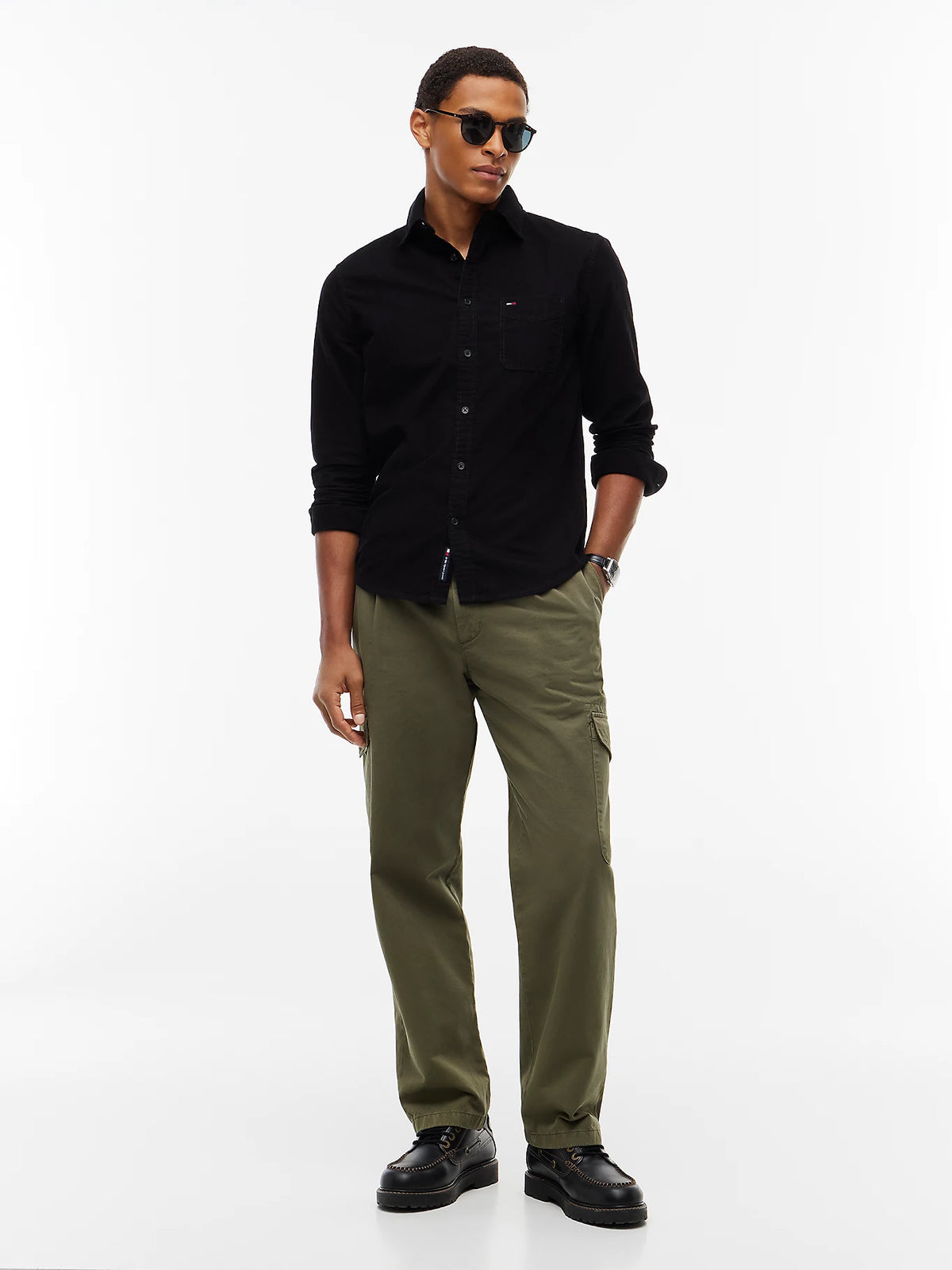 Tommy Jeans miesten kauluspaita Baby Corduroy Shirt, musta