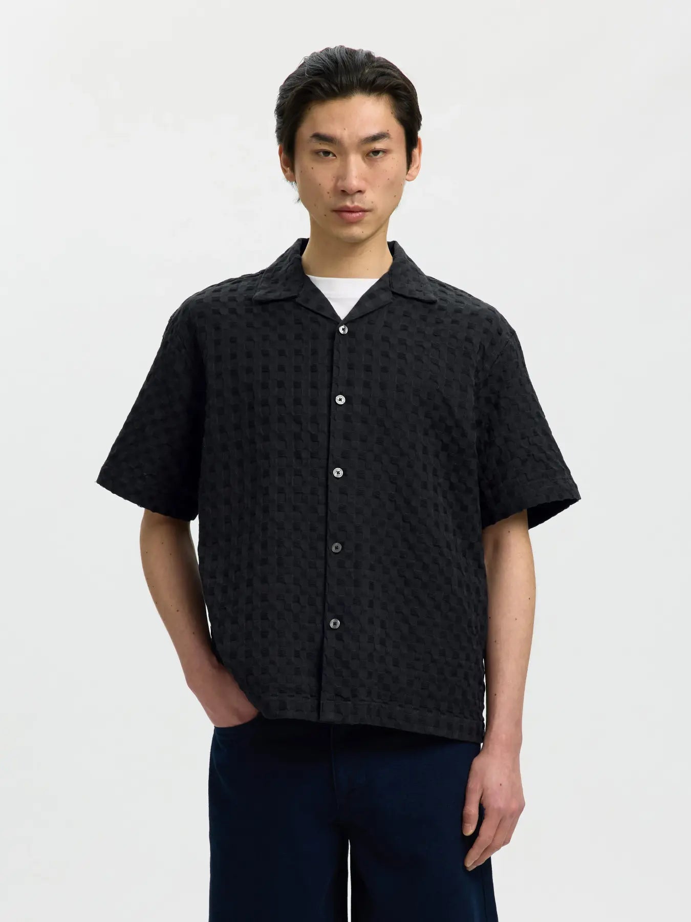 Selected lyhythihainen kauluspaita SLHRLXMONTY Texture Shirt, musta