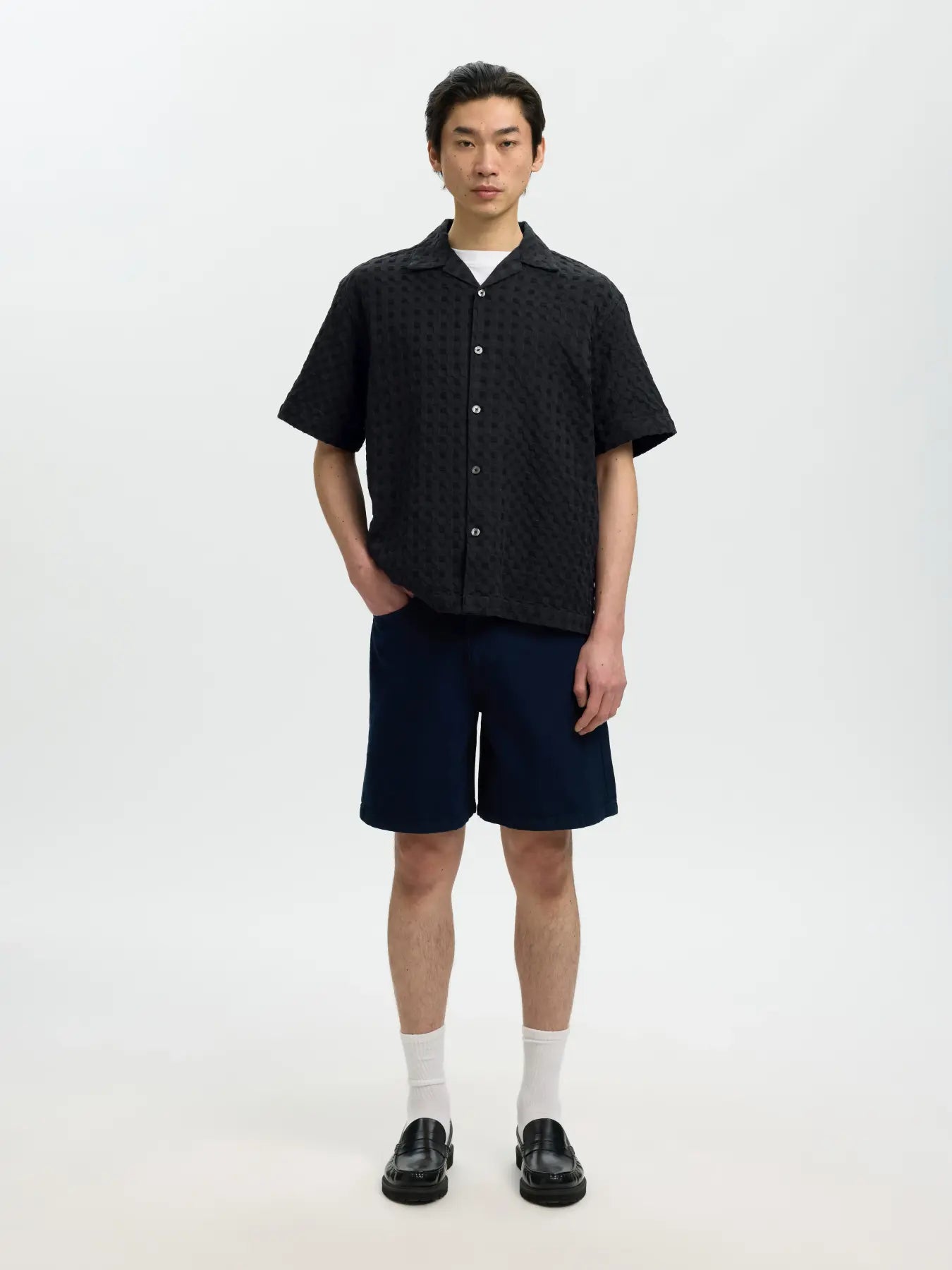 Selected lyhythihainen kauluspaita SLHRLXMONTY Texture Shirt, musta