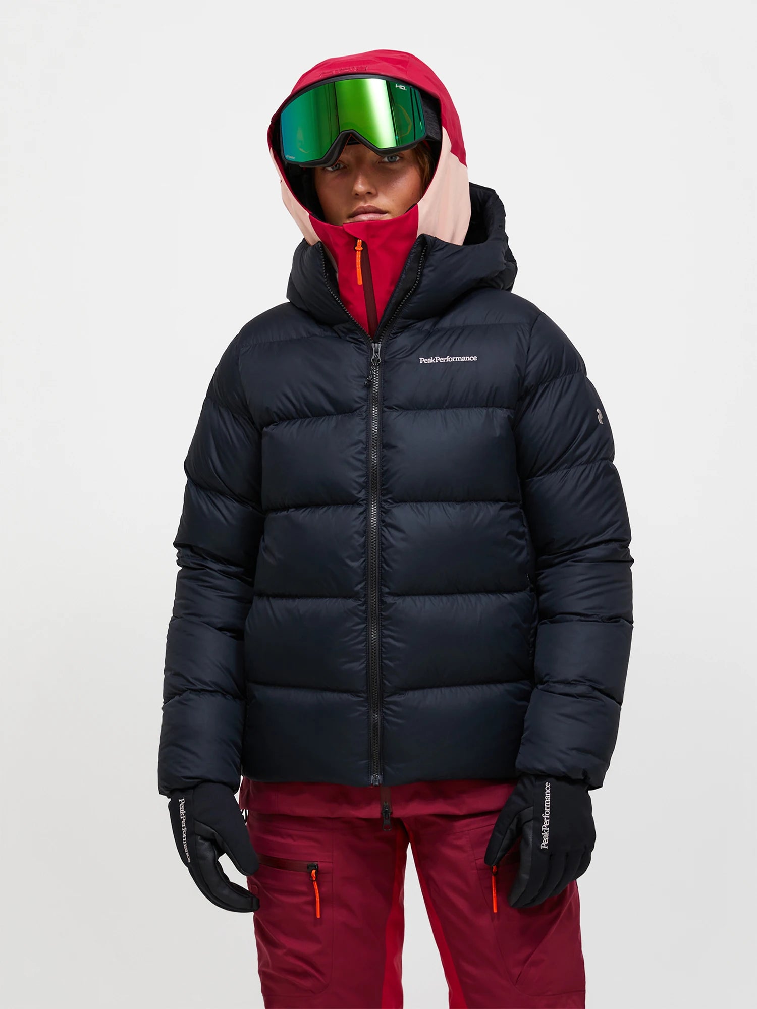 Peak Performance naisten untuvatakki W Frost Down Puffer Jacket, musta