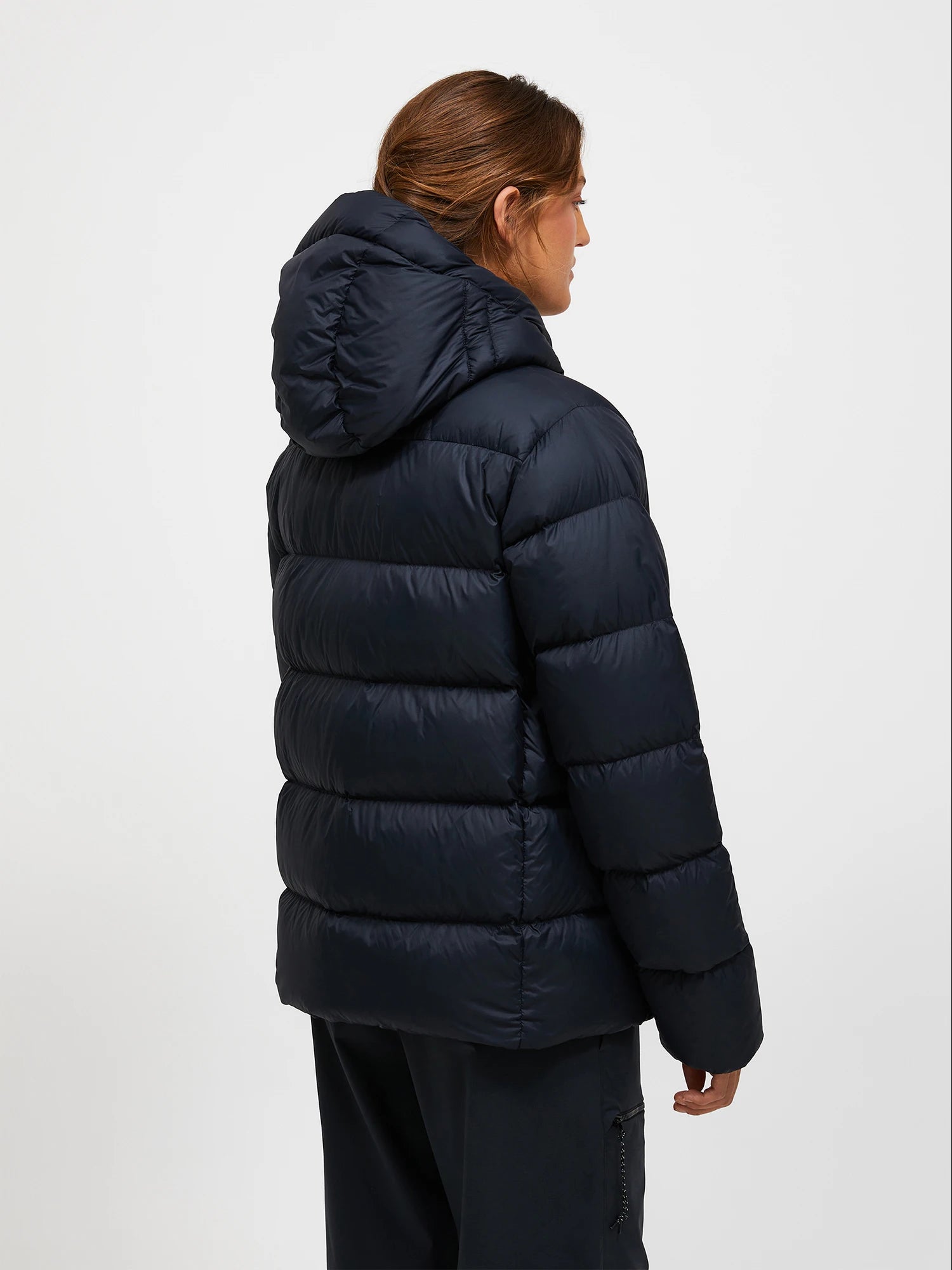 Peak Performance naisten untuvatakki W Frost Down Puffer Jacket, musta