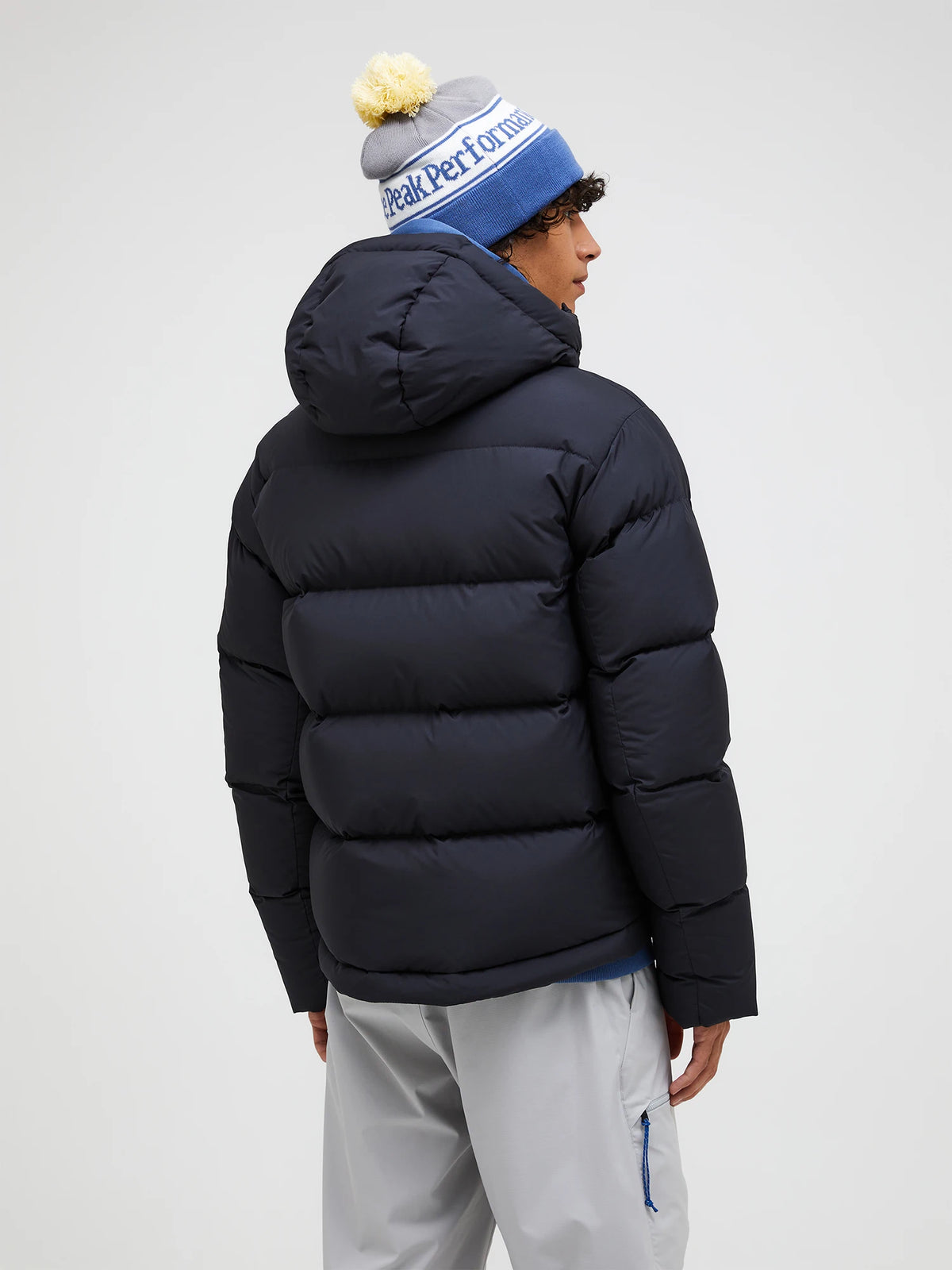 Peak Performance miesten untuvatakki Rivel Down Puffer Jacket, musta