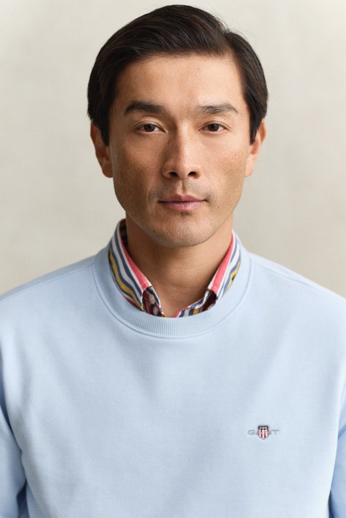 Gant miesten neulepusero Regular Shield C-Neck Sweater, vaaleansininen