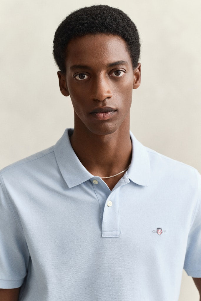 Gant miesten pikeepaita Shield SS T-shirt, vaaleansininen