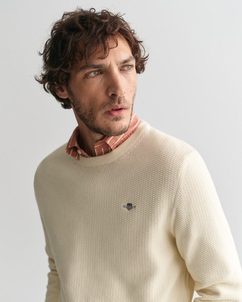 Gant miesten neuleusero, K COTTON MICRO TEXTURED C-NECK LUONNONVALKOINEN
