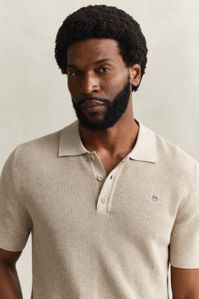 Gant miesten pikeepaita Micro Textured Cotton SS Polo, vaalea beige