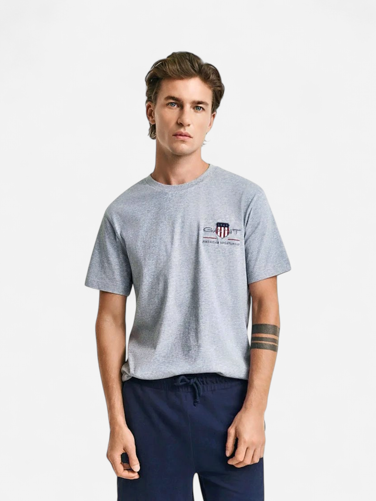 Gant miesten t-paita K Reg Archive Shield EMB SS T-Shirt, vaaleanharmaa melee - Kekäle.fi
