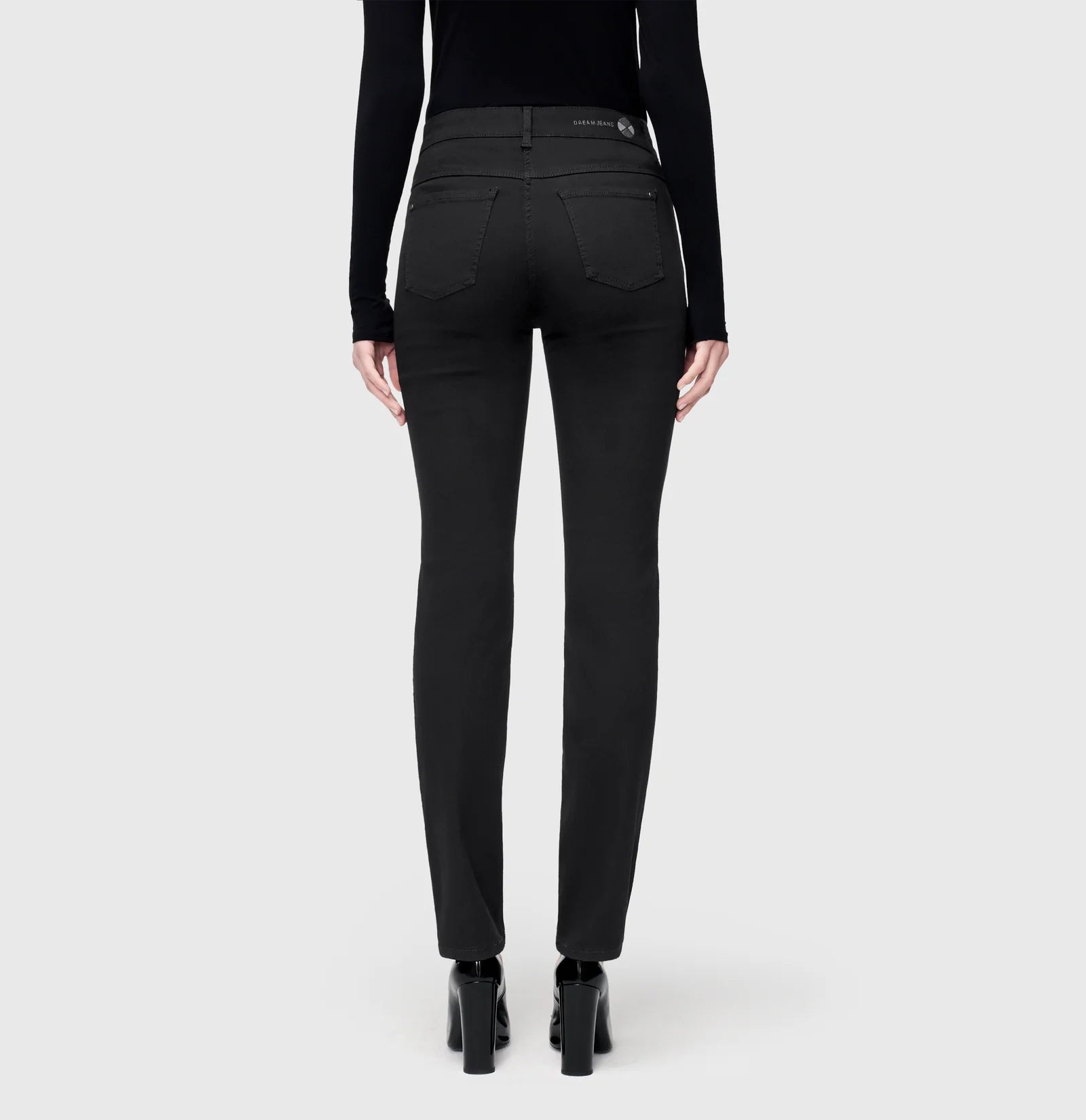 Mac Farkut Dream D999, musta