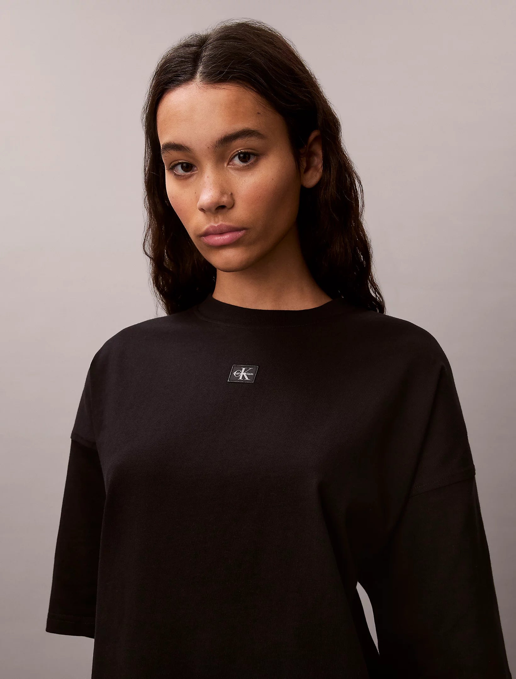 Calvin Klein Jeans naisten t-paitamekko SS WOven Label Oversized Tee Dress, musta