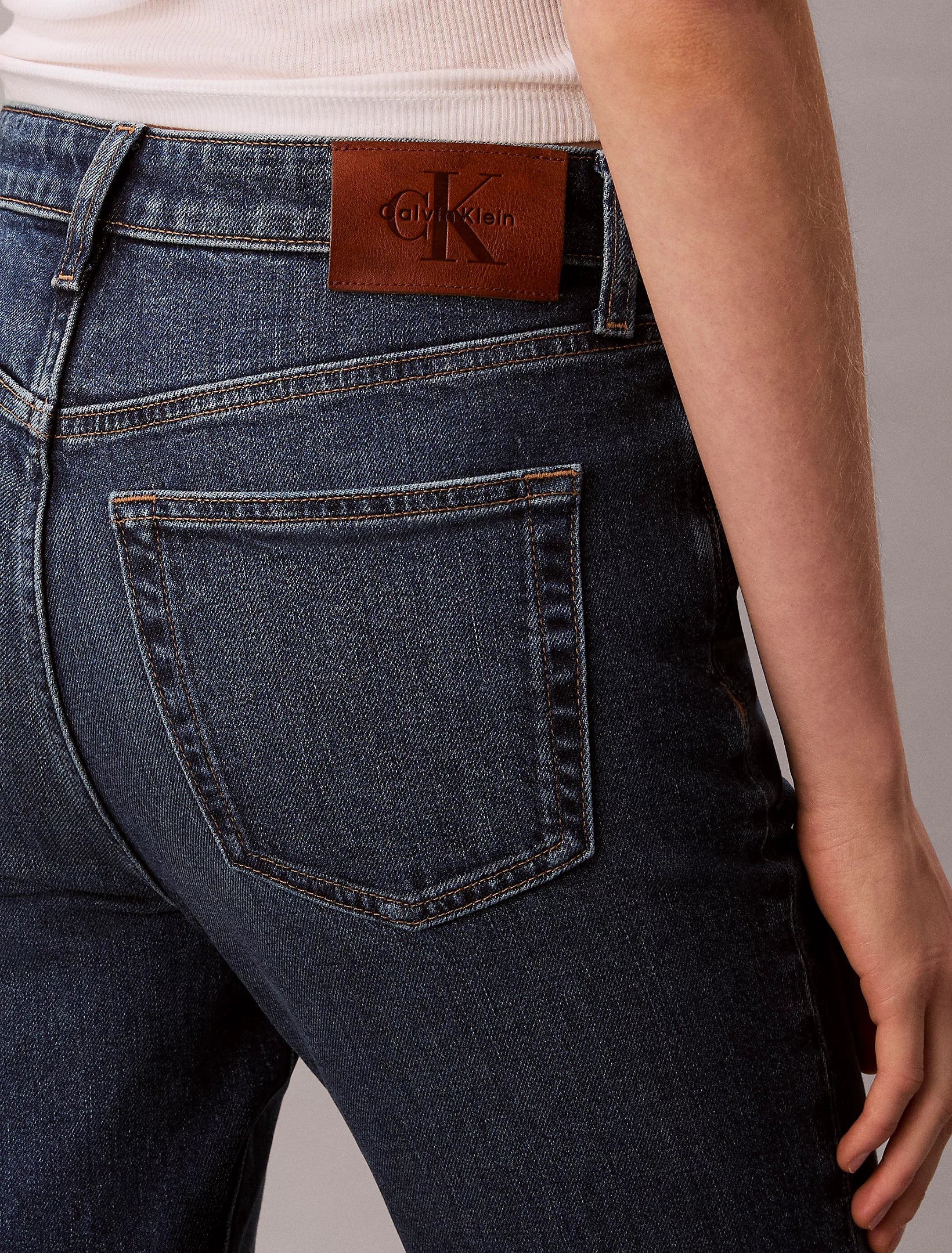 Calvin Klein Jeans naisten farkut Skinny Boot Midtown Blue, tummansininen