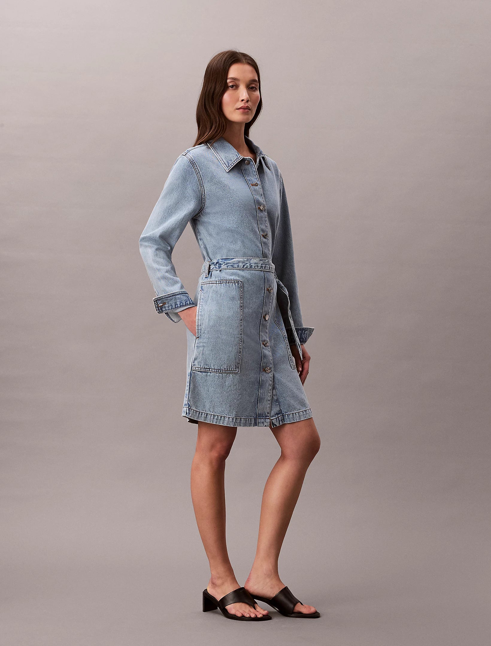 Calvin Klein Jeans naisten farkkumekko Belted Denim Mini Dress Coastel, sininen