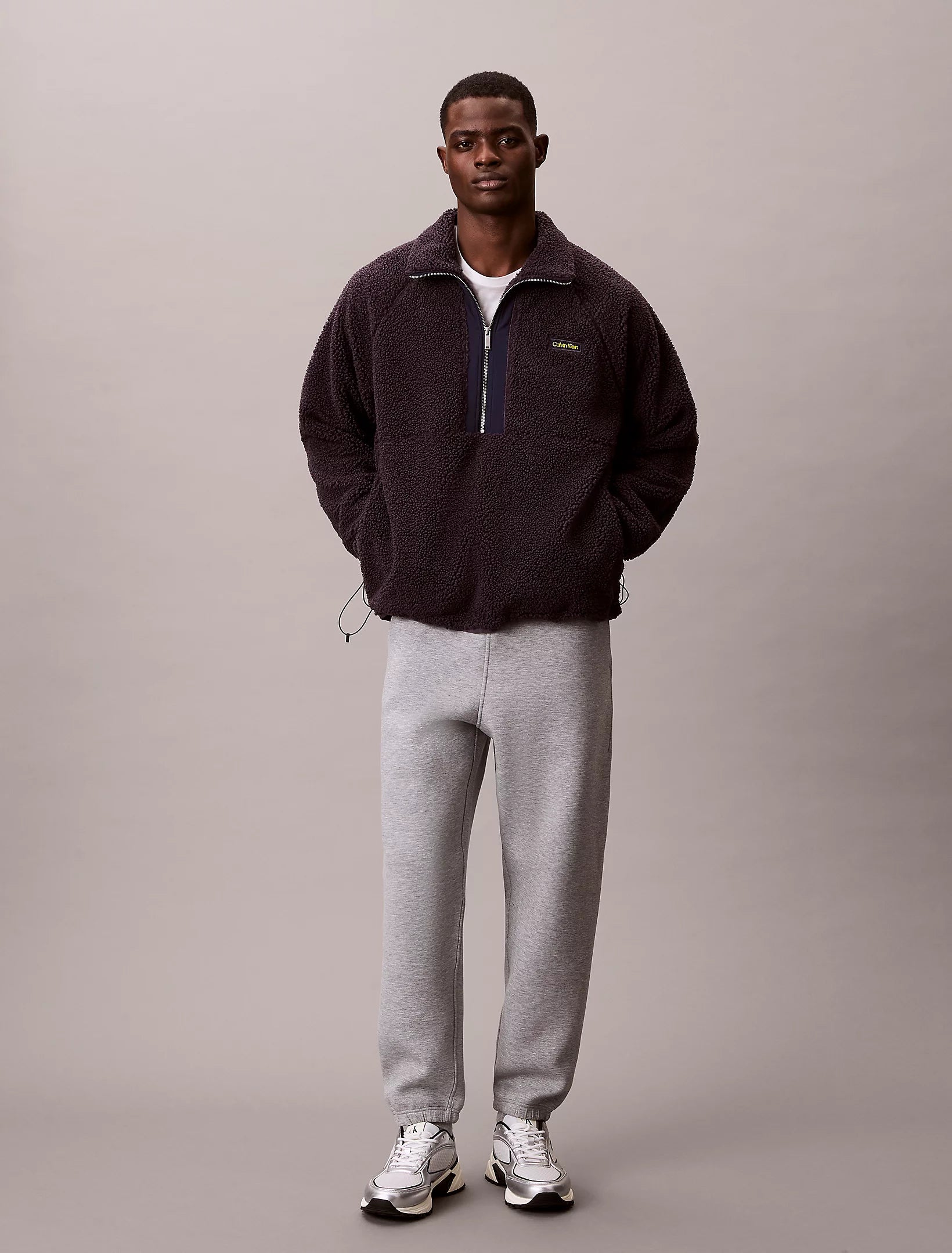 Calvin Klein Jeans miesten collegehousut Cotton Spacer Jogger, vaaleanharmaa