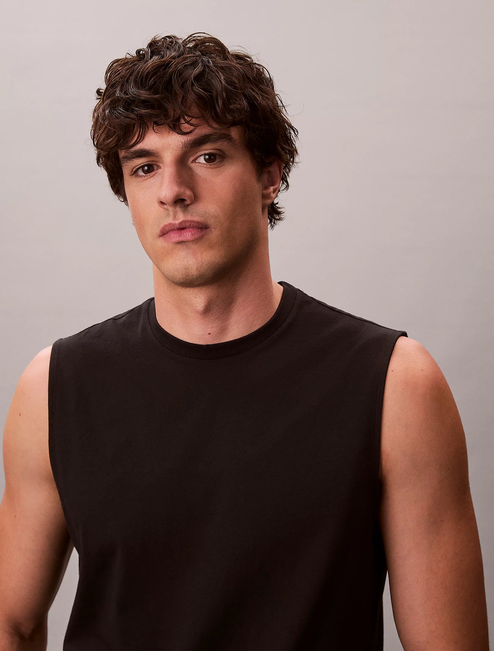 Calvin Klein Jeans miesten hihaton paita 30S Jersey Badge Muscle Tank, musta