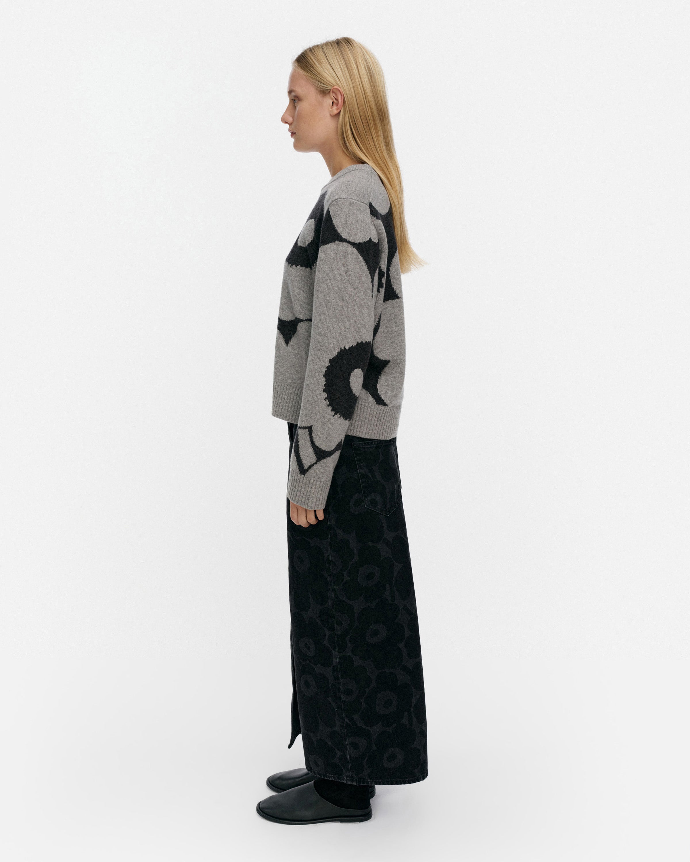 Marimekko naisten neulepusero Aatto Unikko, harmaa kuosillinen