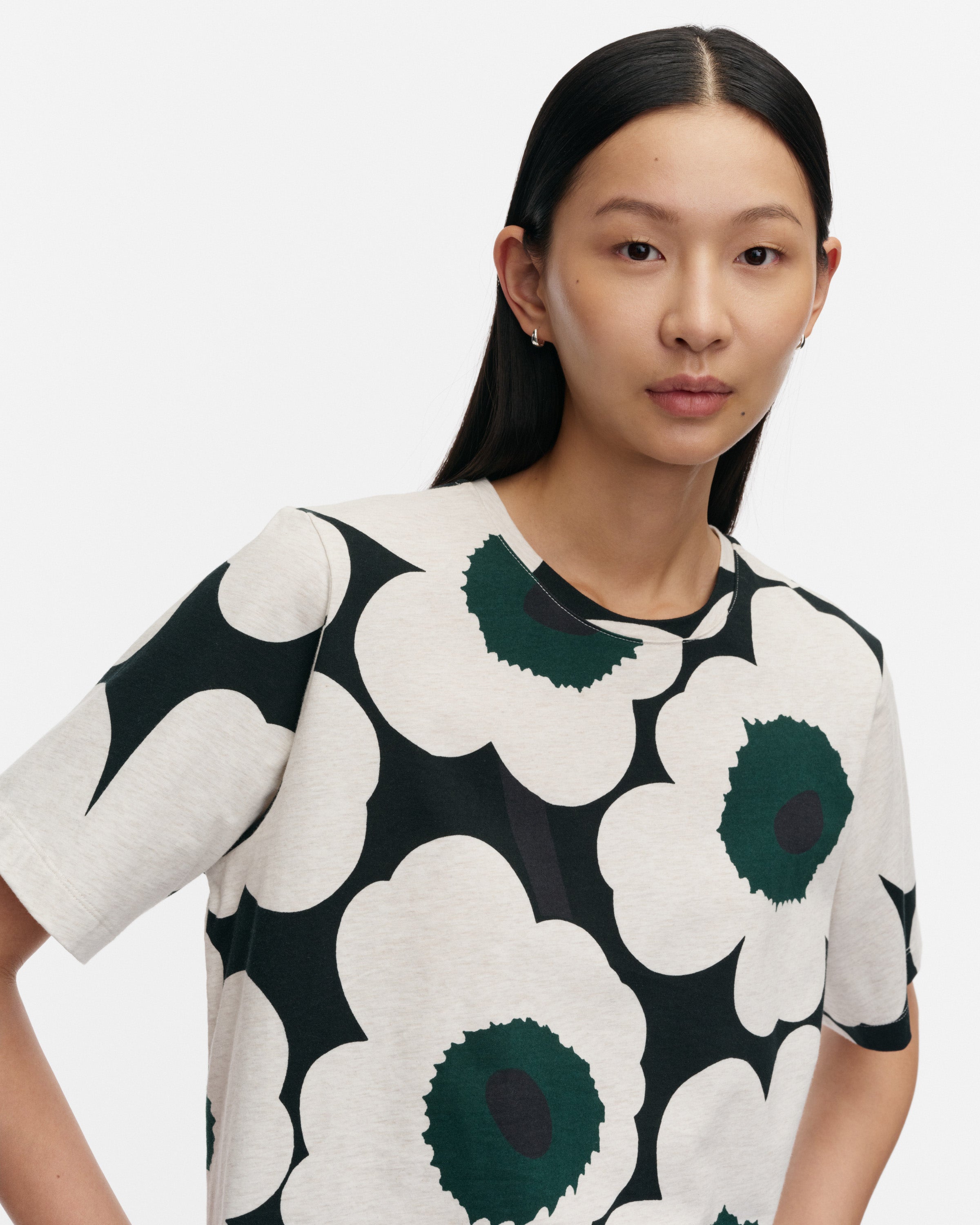 Marimekko naisten t-paita Tunnit Unikko, vihreä