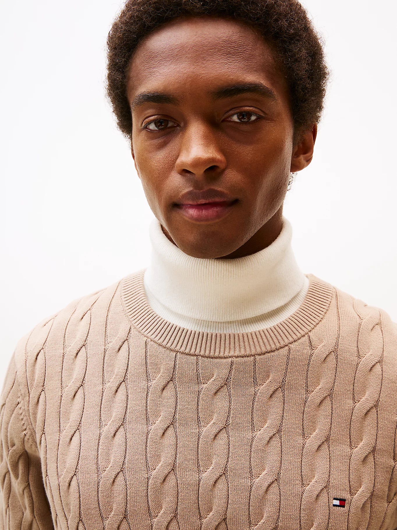 Tommy Hilfiger miesten neulepaita Classic Cotton Cable Crew Neck, beige