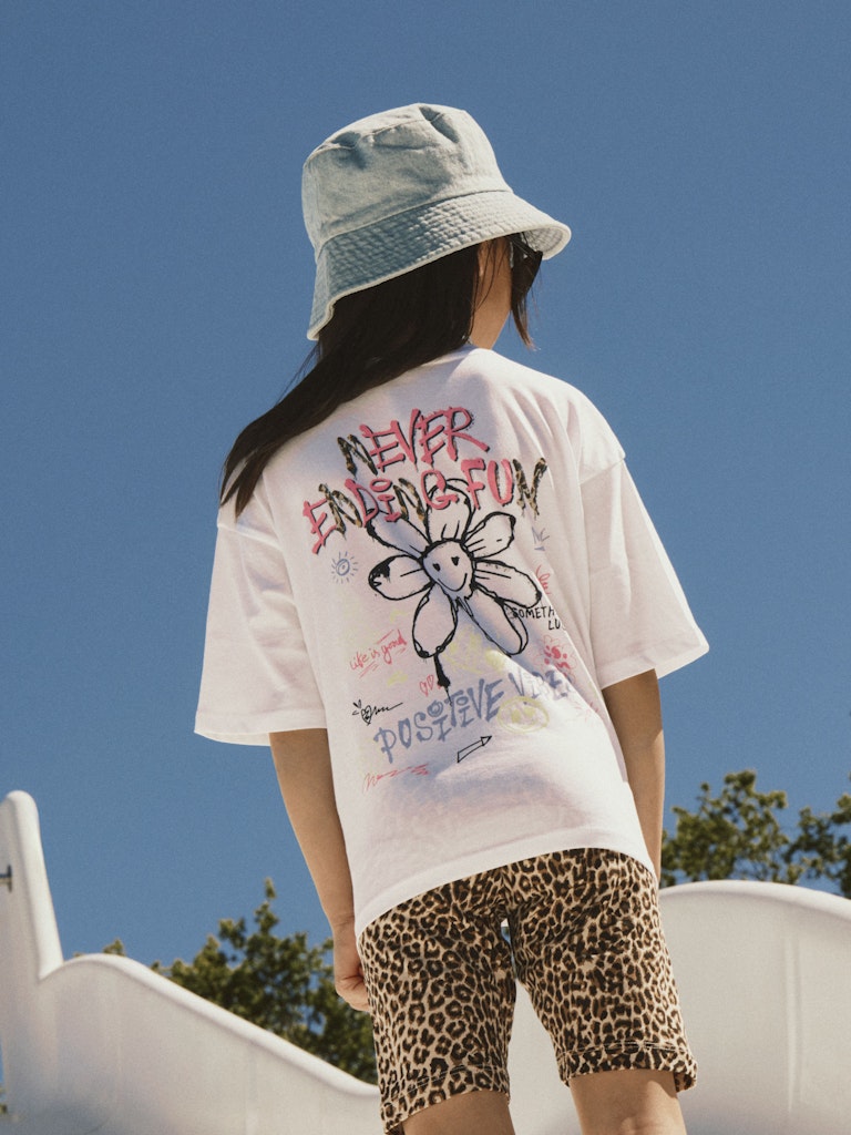 Name It lasten t-paita NKFFEIVAZ SS RLX Top Box, valkoinen