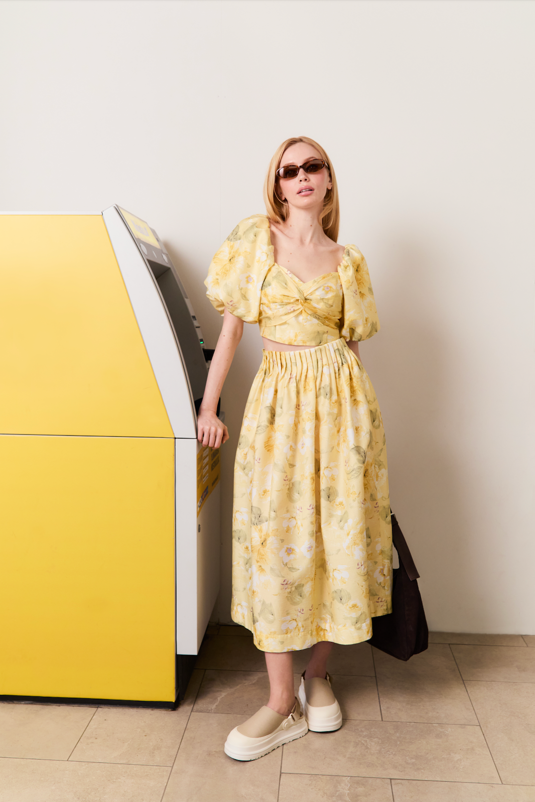 Y.A.S naisten topit Yaslemon Ss Short Top, Pale Banana Lemon print