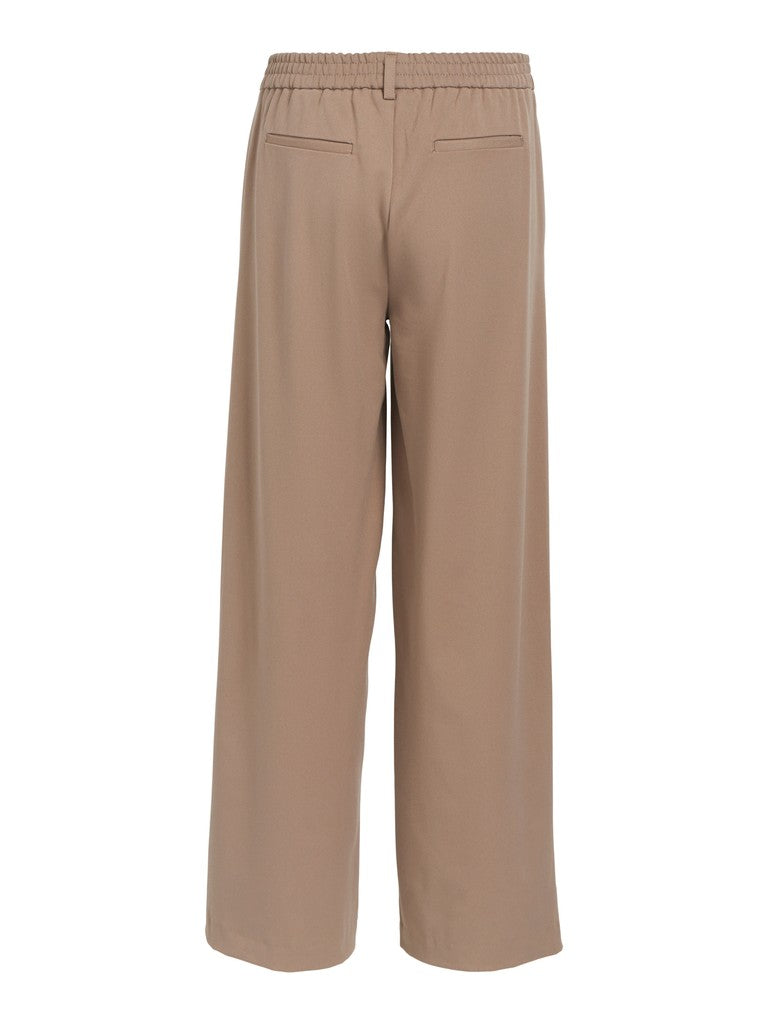 Object naisten housut OBjLisa Wide Pant, Fossil, ruskeanbeiget leveälahkeiset kangashousut, joustava vyötärö ja sivutaskut.
