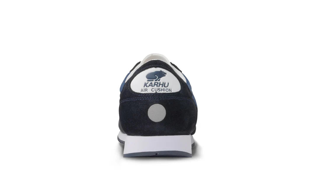 Karhu miesten tennarit Albatross 82 Sneaker, tummansininen