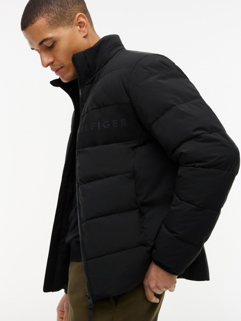 Tommy Hilfiger miesten takki Detachable Hooded Branded Puffer, musta