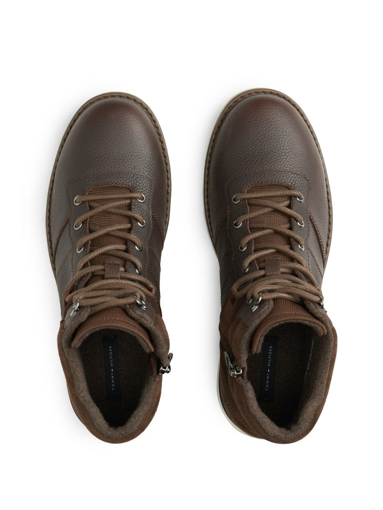 Tommy Hilfiger miesten kengät Outdoor Boot, tummanruskea