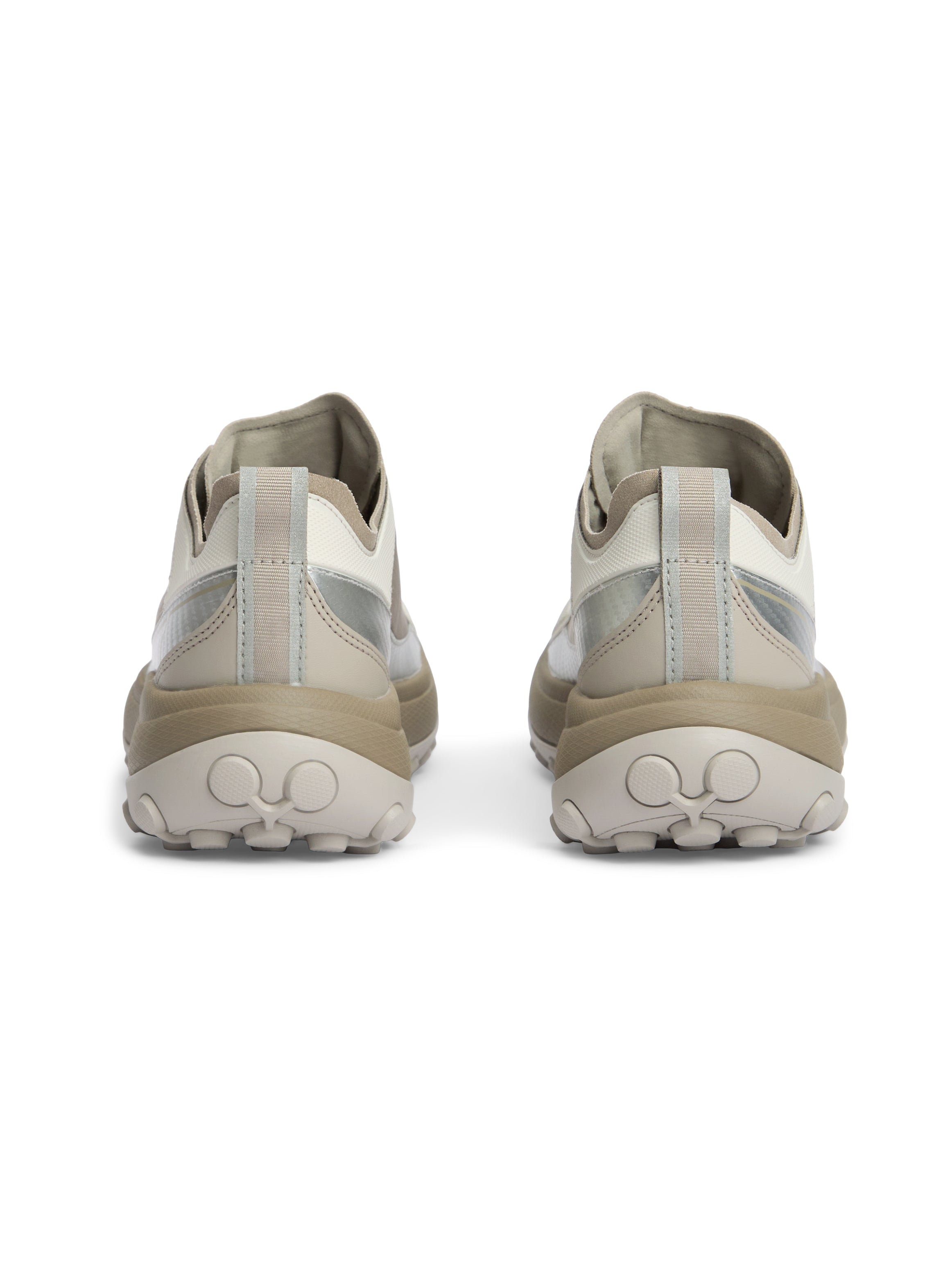 Tommy Hilfiger naisten tennarit The Canyon X Waterproof, vaalea beige