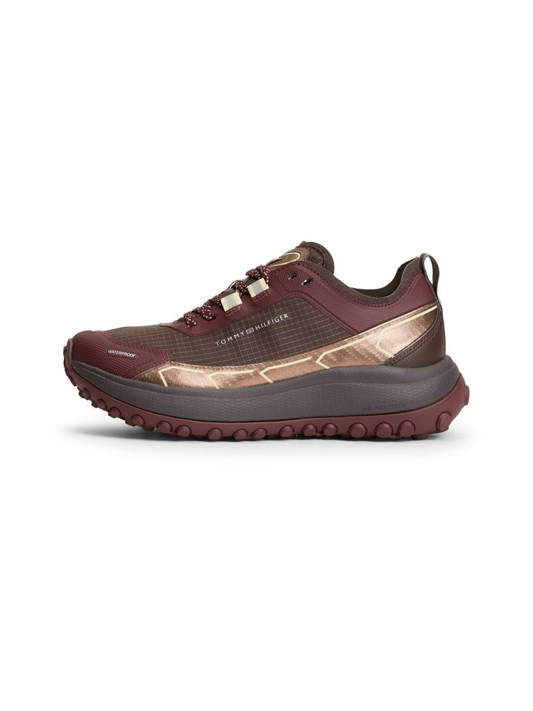 Tommy Hilfiger naisten tennarit The Canyon X Waterproof, viininpunainen