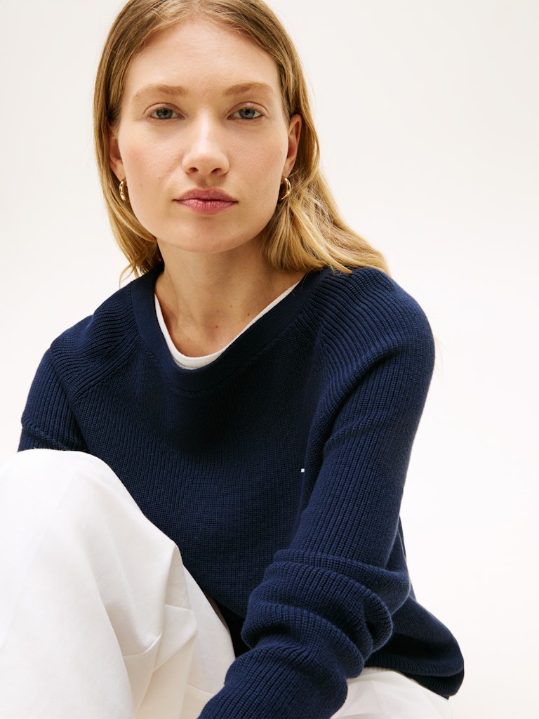 Tommy Hilfiger naisten neulepusero Cardi Fine GG LS Boat Neck Sweater, tummansininen