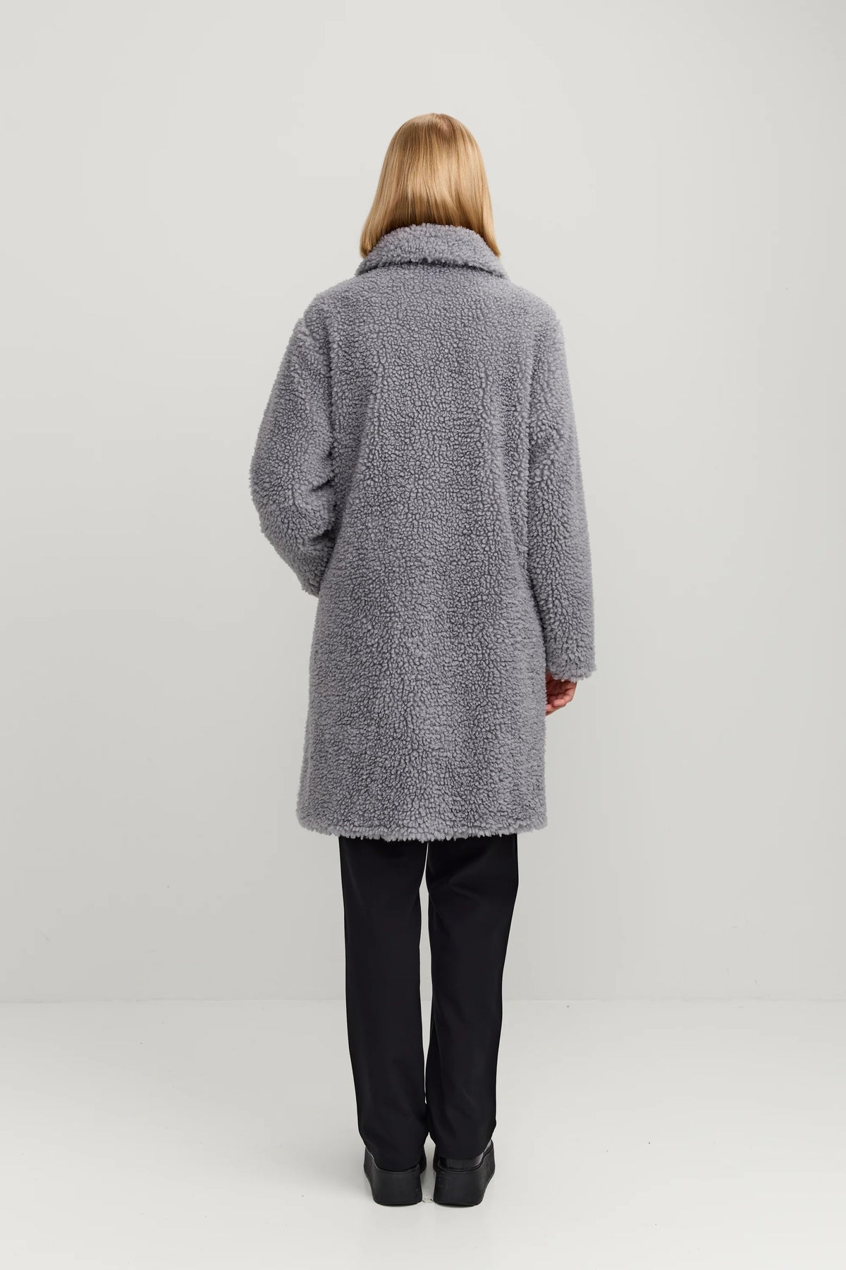 Makia naisten teddytakki Elina Coat, vaaleanharmaa