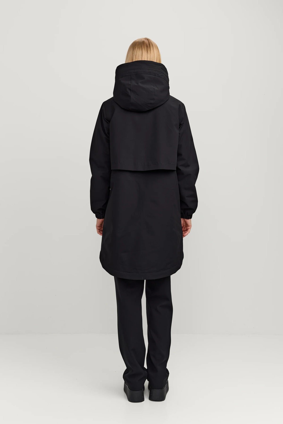 Makia naisten parkatakki Lauha Jacket, musta