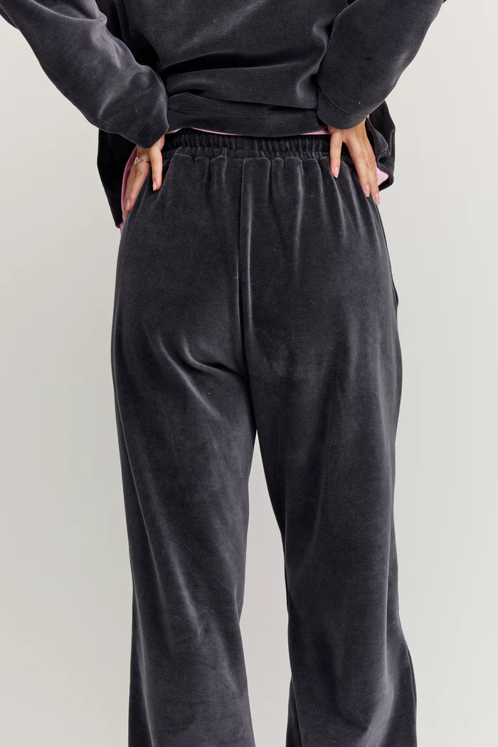 Makia naisten housut Anne Trousers, tummanharmaa