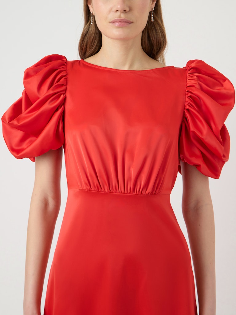 Y.A.S Naisten Mekko Yaspella 2/4 Long Dress S. Fiery Red, satiini
