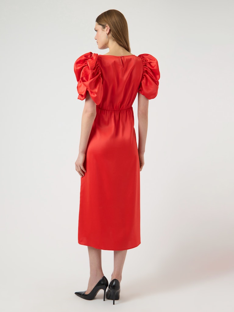 Y.A.S Naisten Mekko Yaspella 2/4 Long Dress S. Fiery Red, satiini