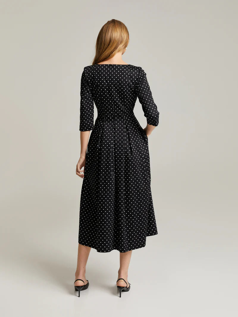 andiata-naisten-mekko-julitta-3-dress-mustavalkoinen-3