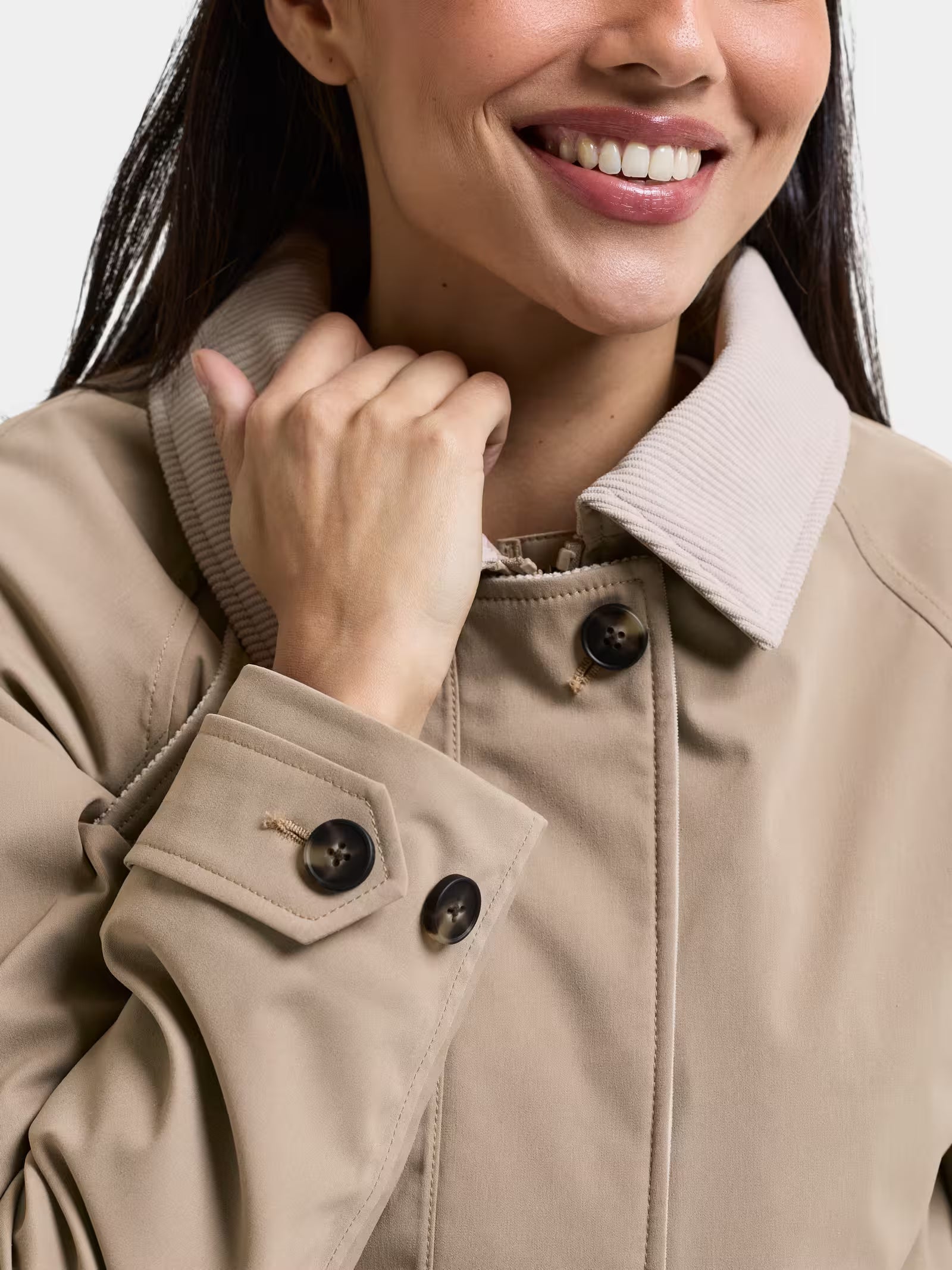 Didriksons naisten takki Lynn Jacket, vaalea beige