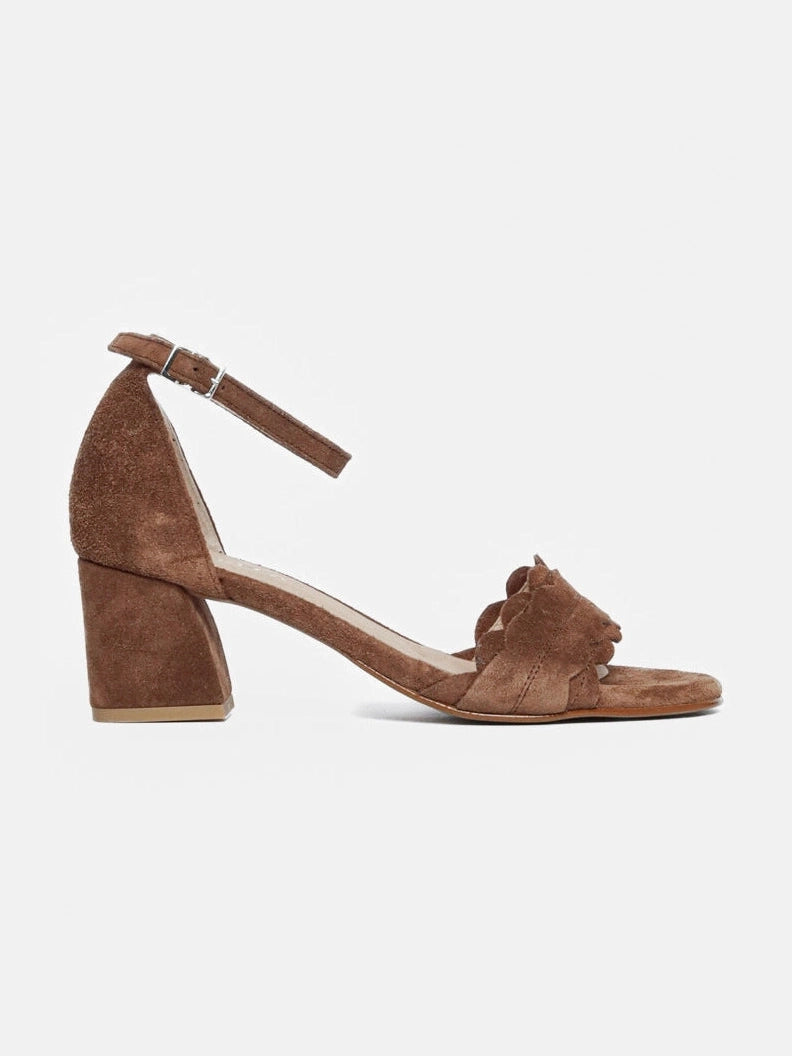 bukela-naisten-sandaalit-gro-sandaali-konjakinruskea-1