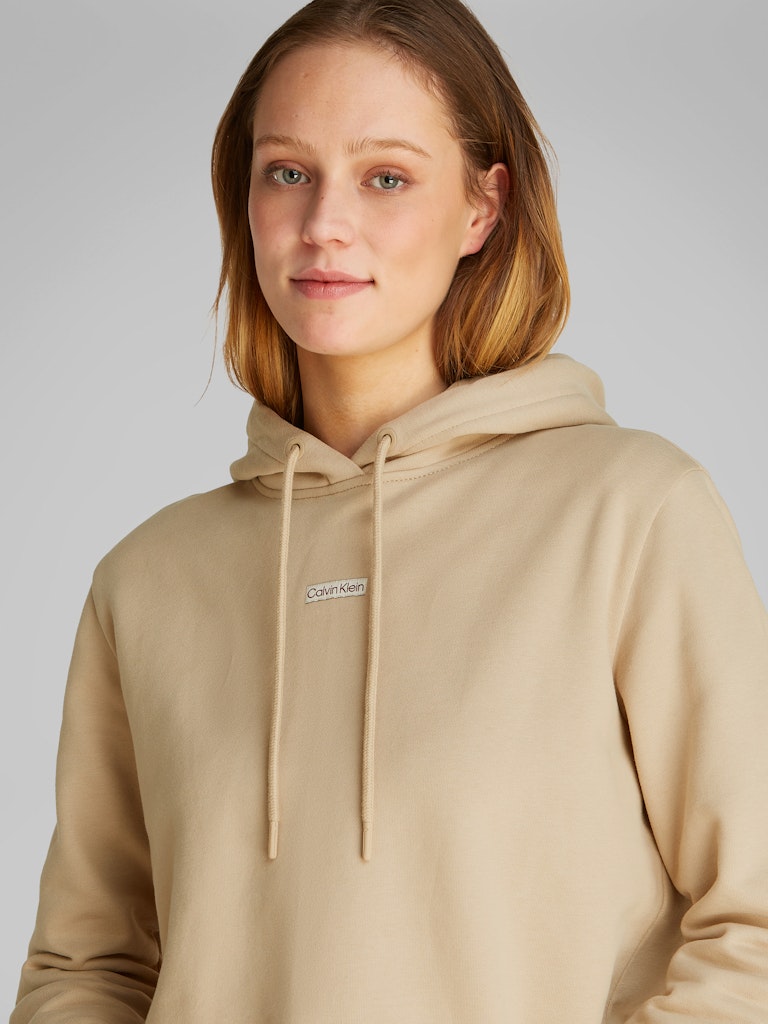 calvin-klein-jeans-naisten-huppari-placed-institutional-hoodie-vaalea-beige-4