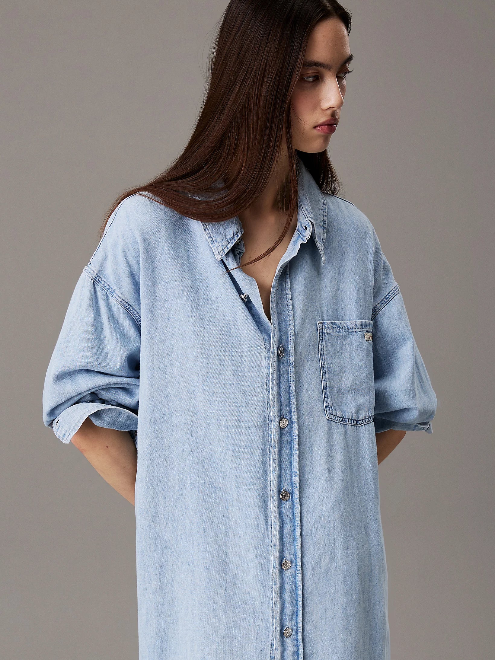 calvin-klein-jeans-naisten-mekko-relaxed-denim-shirt-dress-vaaleansininen-4