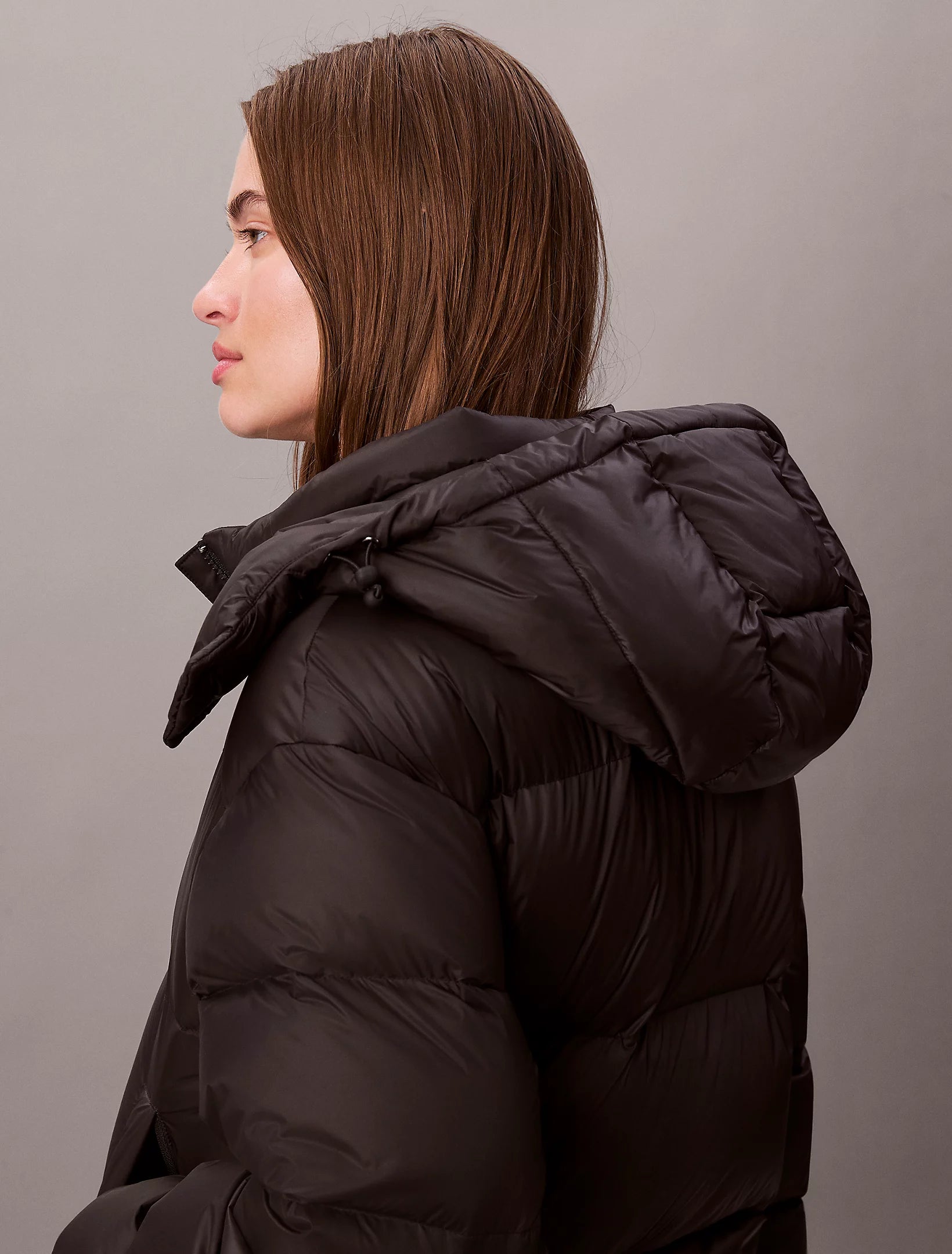 calvin-klein-jeans-naisten-untuvatakki-essential-midweight-puffer-jacket-musta-5