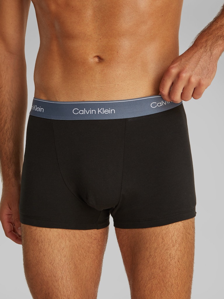 calvin-klein-miesten-bokserit-icon-cotton-trunk-3pk-musta-4