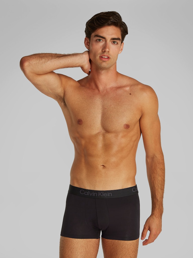 calvin-klein-miesten-bokserit-trunk-3pk-luxory-modal-musta-1