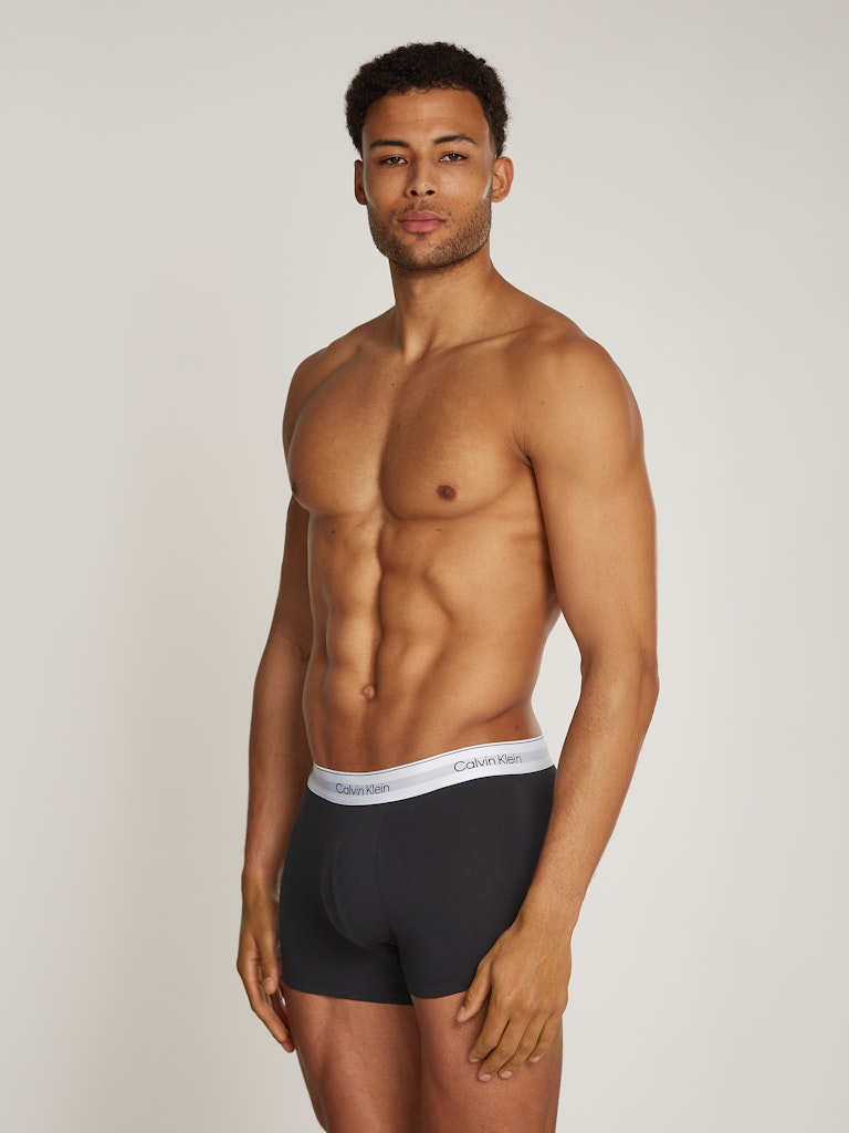 calvin-klein-miesten-bokserit-trunk-3pk-nos-mustavalkoinen-1